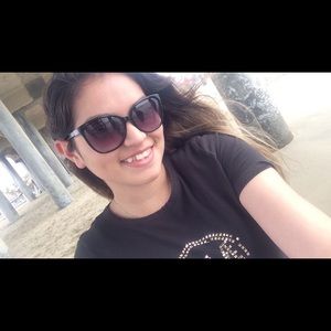 Meet your Posher, Andrea